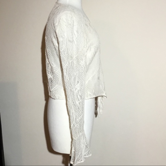 WAYF Pianceza Knot Front Top (B) - Picture 5 of 7